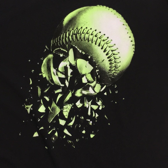 🔹NWT under Armour Heatgear tee boys 2T - Picture 2 of 3